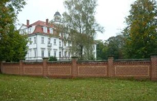Genshagen, Ludwigsfelde, Am Schloss 1