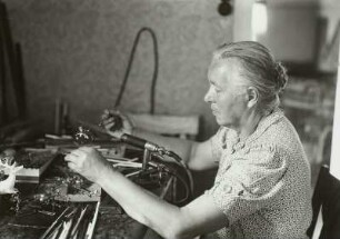 Glasbläser b. d. Arbeit, Glasbläserwerkstatt, Steinheid, 1954