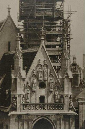 Giebelfeld an der Kirche 'Maria am Gestade', Wien I.