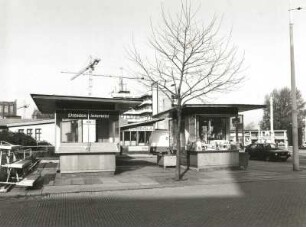 Dresden-Altstadt. Wallstraße/Ecke Postplatz. Verkaufspavillons