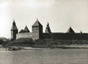 Nowgorod. Kreml (15. Jh.). Ansicht von Südosten