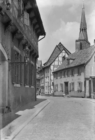 Hildesheim, An der Andreaskirche : Hildesheim. Straßenzug mit Turm der Andreaskirche