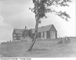 Klingenthal, Grenzweg 22. Jugendherberge Aschberg (1931; F. Steudtner)