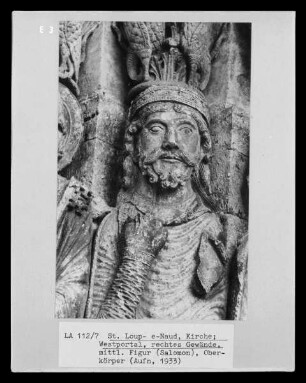 Linkes Gewände: König Salomon