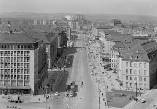 Wilsdruffer Straße : Dresden, Blick vom Hochhaus Pirnaischer Platz nach Westen in die Wilsdruffer Straße, vorn rechts das Landhaus