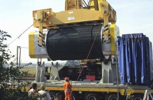 Greenpeace besetzt einen Verladekran für Castor-Transporte, Gochsheim