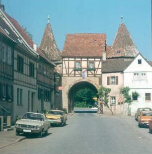 Prichsenstadt. Hauptstraße. Blick zum Westtor