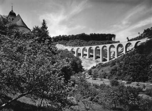 Drachenlochbrücke, km 152,933 Die Brücke wurde 1935 - 1937 gebaut, 1945 gesprengt und 1949/50 wieder aufgebaut.