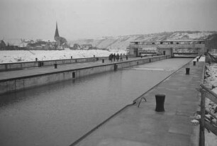 Doppelschleuse Besigheim/Neckar im Winter