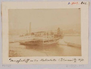 Dampfschiff an der Haltestelle in Dresden-Blasewitz