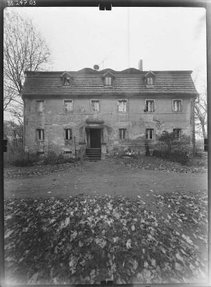 Viereichen-Altliebel. Ehem. Gutshaus (1720). Hofansicht