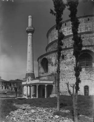 Rotunde des Galerius : Thessaloniki. Blick auf die 306 n. Chr. erbaute Rotunde des Galerius mit Minarett