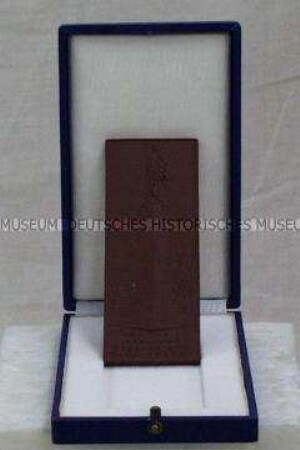 Plakette der Gedenkstätte Ravensbrück