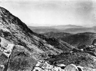 Sierra de Gredos : Berglandschaft mit Blick in ein Tal