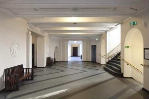 Rathaus Delmenhorst — Foyer im Obergeschoss