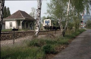 Michelbach/Bilz Lok 212 348 Bahnübergang