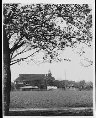 Roßthal (Dresden-Roßthal). Stadtteilansicht mit Gasthof Roßthal