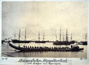 Königliches Regattenboot im Hafen von Rangun.