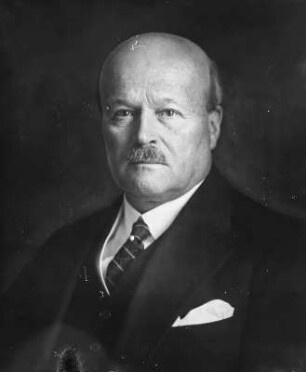 Portrait Herr Siems