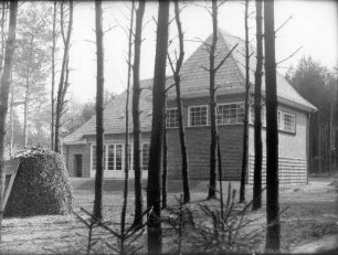 Güstrow, Heidberg 15. Atelierhaus am Inselsee (Barlach-Haus) (1930/1931; A. Kegebein)
