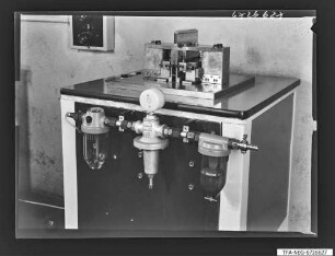 Biegeeinrichtung für Dioden, Rückseite, Foto 1967