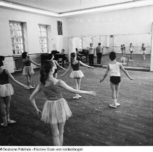 Palucca Schule Dresden, Tanzprobe "Russische Folklore" unter Leitung von V. Borisow