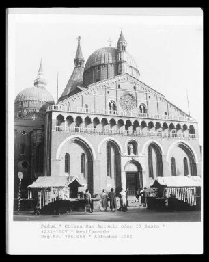 Chiesa San Antonio / Il Santo
