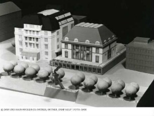 "Nike" - Modell der Installation am Museumsufer mit Architekturmuseum und Filmmuseum