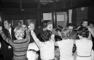 Freiburg, Landwasser: Jugendabend im evangelischen Gemeindezentrum