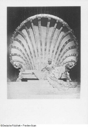 Die ägyptische Helena. Oper von Richard Strauss mit Elisabeth Rethberg als Helena, Curt Taucher als Menelas, Anneliese Petrich als Hermione, Maria Rajdl als Aithra und Friedrich Plaschke als Altair. Staatsoper Dresden, Uraufführung am 06.06.1928 als Auftakt der 1. Dresdner Opernfestspiele unter Leitung von Fritz Busch. Fotografie von Ursula Richter