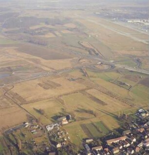 Rähnitz, Autobahn A 4 mit Abfahrt Altwilschdorfer Straße und Flughafen Dresden-Klotzsche