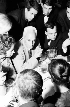 16. Tagung 1966 Mediziner; Studentenabend Polonaise: Severo Ochoa im Gespräch