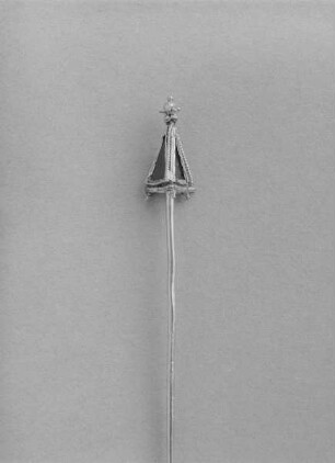 Ziernadel mit Pyramidenkopf