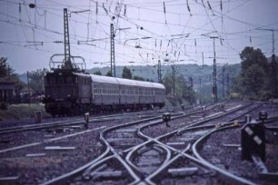 Vaihingen/Enz-Nord Lok 144 010 N6038 BnB-Wagen Gleisanlagen