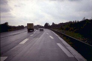 Einfahrt in Nebenfahrbahn A81-West