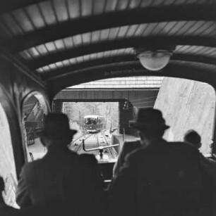 In der Standseilbahn in Karlsbad (Karlovy Vary)