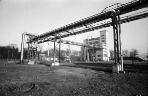 Freiburg: Gaswerk, Neubau, Vordergrund Hochrohr