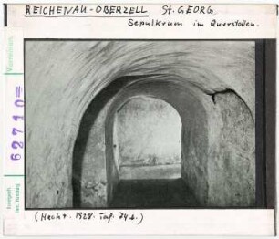 Reichenau, Oberzell: St. Georg, Sepulchrum im Querstollen