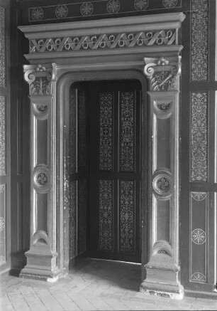 Arbeitszimmer der Katharina von Medici, westliche Tür