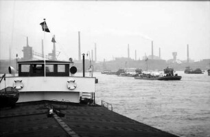 Ruhrort: Industrie bei Ruhrort