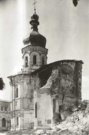Kiew. Höhlenkloster (Petscherakloster). Mariä-Himmelfahrts-Kathedrale (Uspenski-Kathedrale) (1073-1078). Apsisseite mit Zerstörungen des 2. Weltkrieges