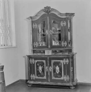 Möbel-Museum : Bautzen. Stadtmuseum. Ausstellungsraum Buffetschrank