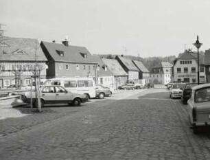 Neusalza-Spremberg, Niedermarkt : Neusalza-Spremberg. Niedermarkt. Blick zur Zittauer Straße