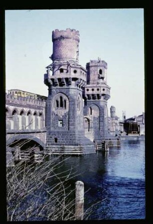 Oberbaumbrücke 4.3.61.