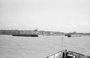 Dieppe: Leuchtturm und Hafeneinfahrt