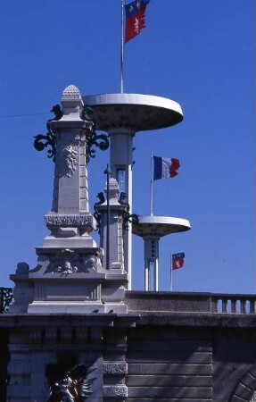 Lyon - Rhônebrücke : Rhônebrücke. Aufgenommen 2001 in Lyon