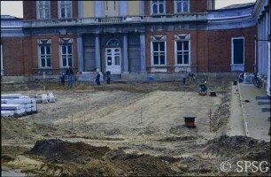 Potsdam, Neuer Garten, Marmorpalais, Baumaßnahmen im Ehrenhof.