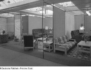 Ausstellungskojen mit Sitzgruppen