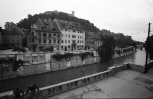 Laibach, Ljubljana: Laibach, Fluss mit Altstadt und Burg