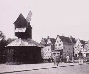 Lüneburg. Am alten Kran oberhalb der Ilmenau (ehemaliger Ilmenau-Hafen)